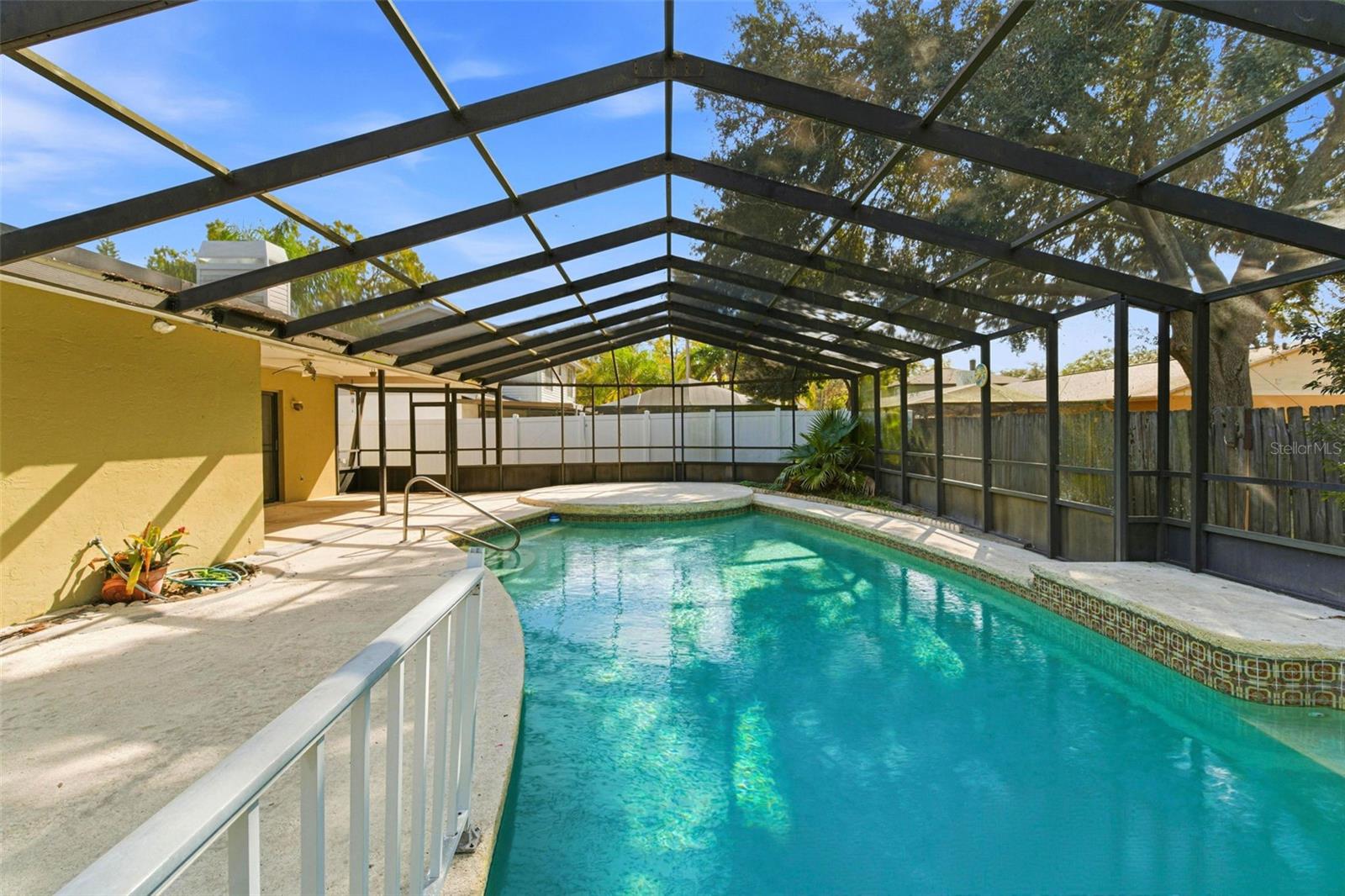 Image 6 of 27 For 15606 Farnsworth Lane