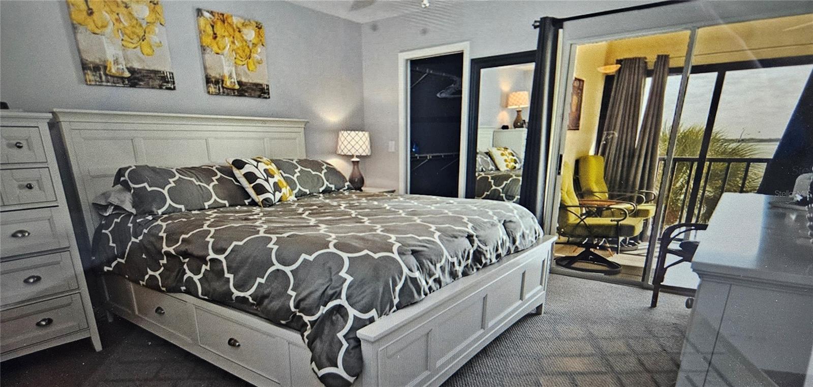 Image 7 of 8 For 1501 Beach Road 403