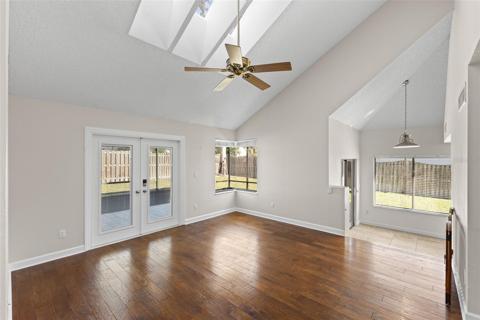 Image 11 of 55 For 3469 Rolling Trail