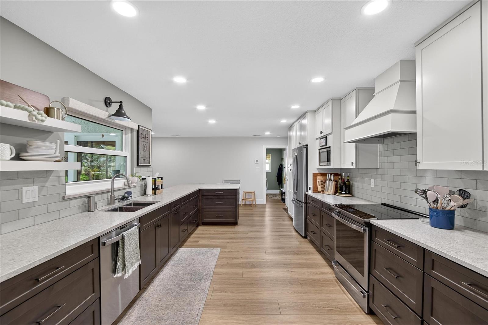 Listing photo id 0 for 13206 Tifton Drive