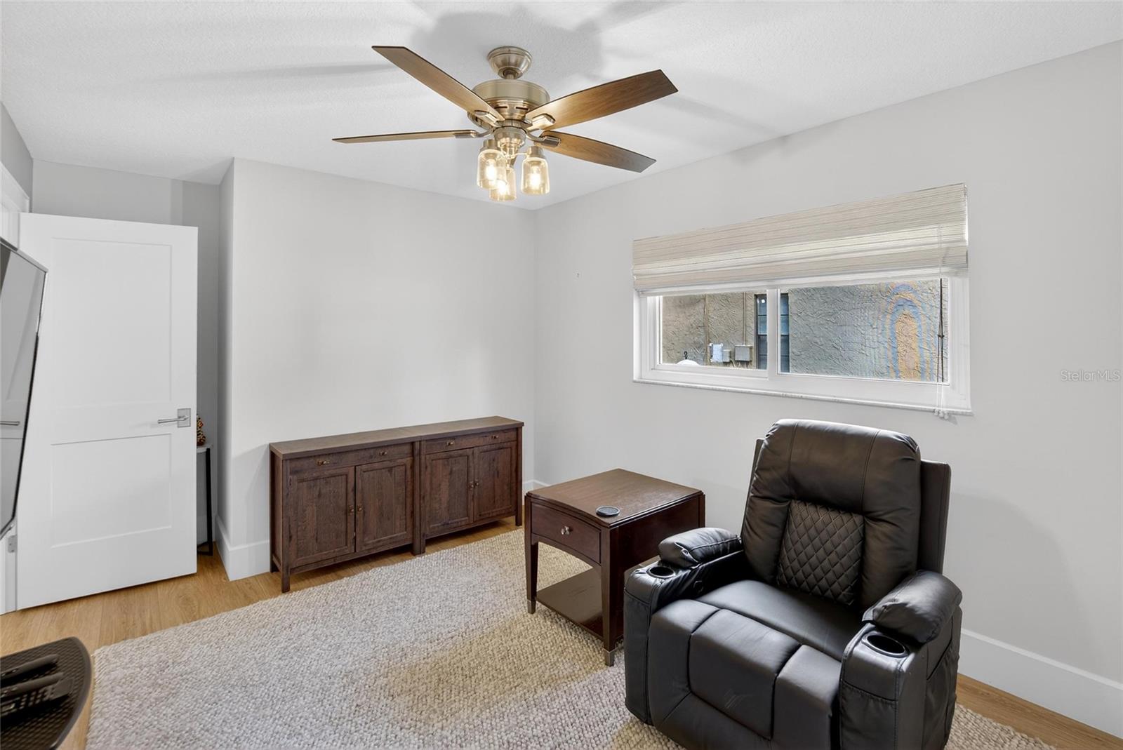 Listing photo id 32 for 13206 Tifton Drive