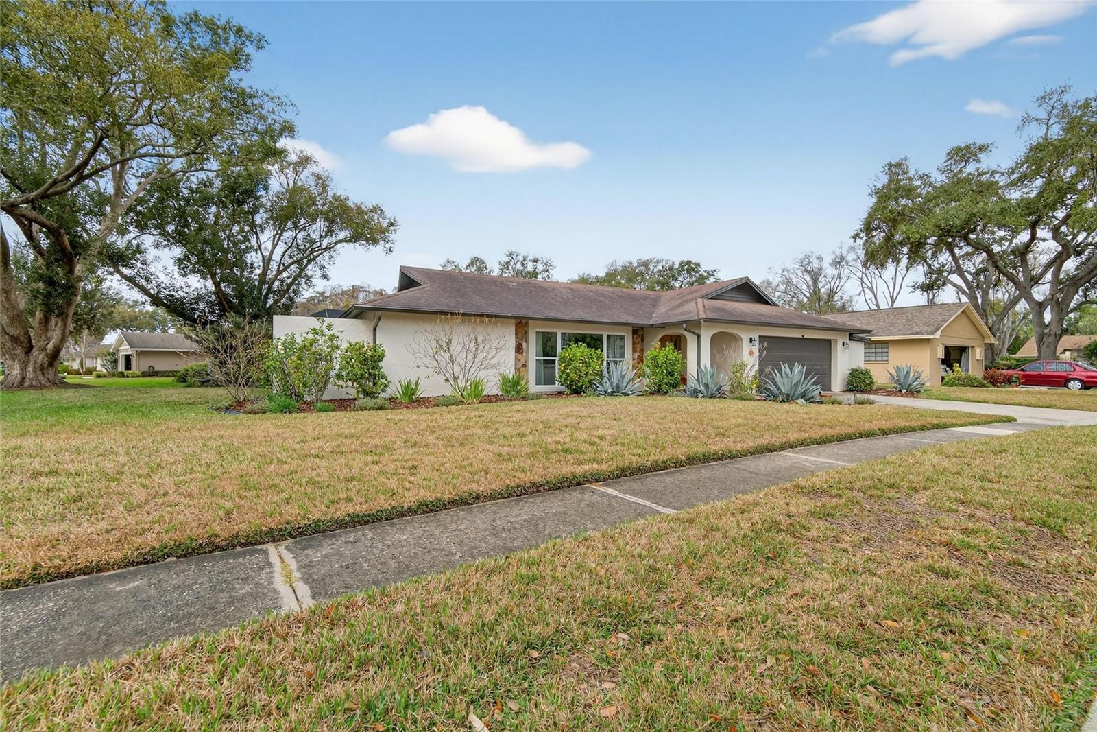 Listing photo id 76 for 13206 Tifton Drive