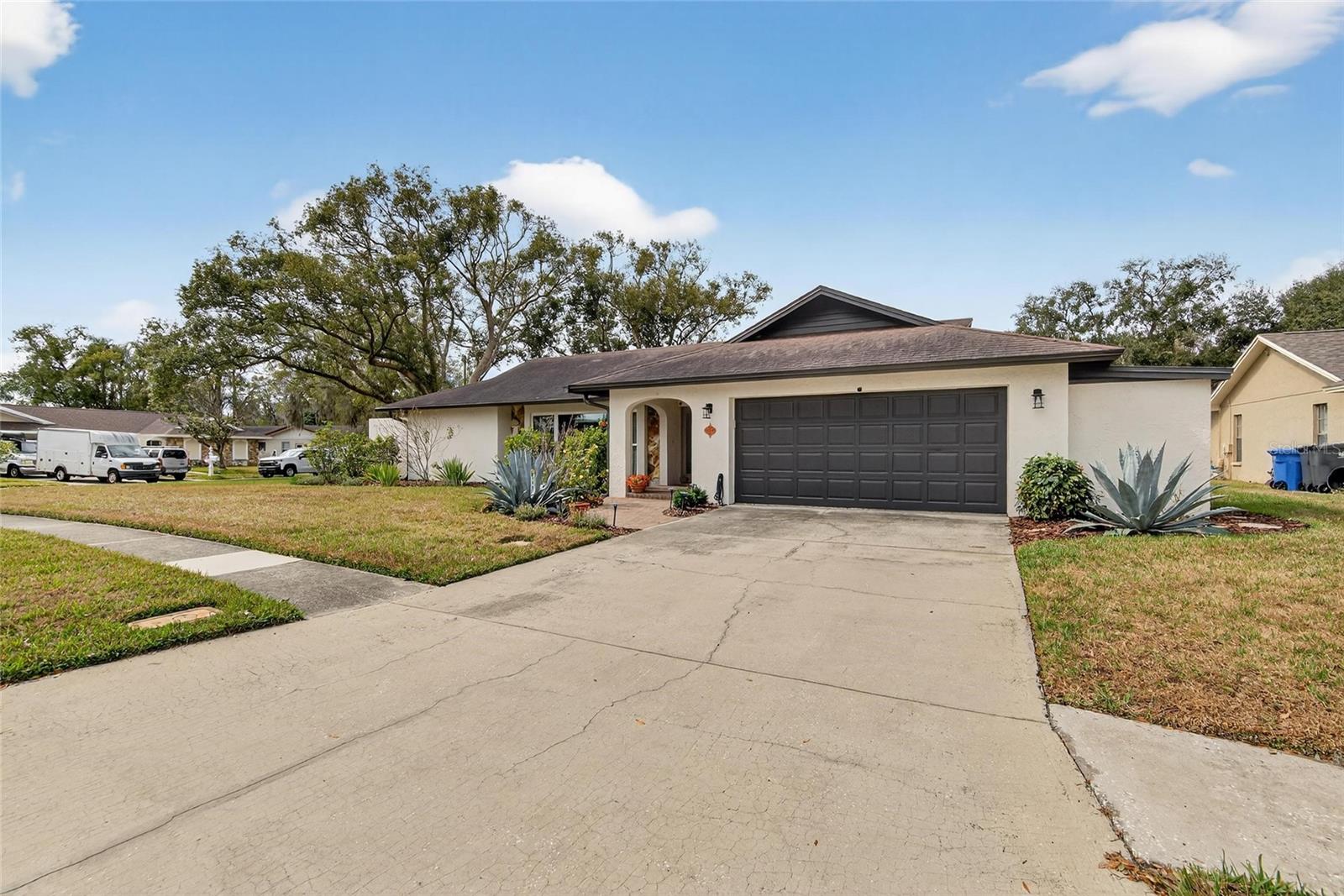 Listing photo id 78 for 13206 Tifton Drive