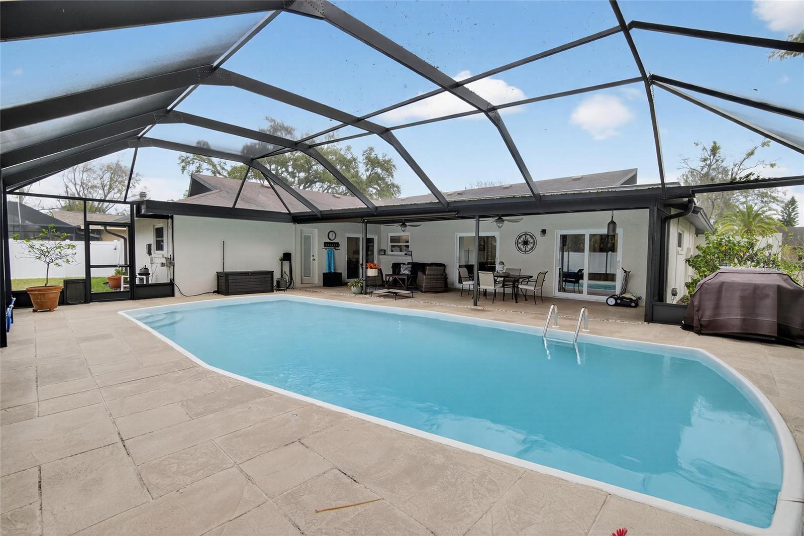 Listing photo id 89 for 13206 Tifton Drive