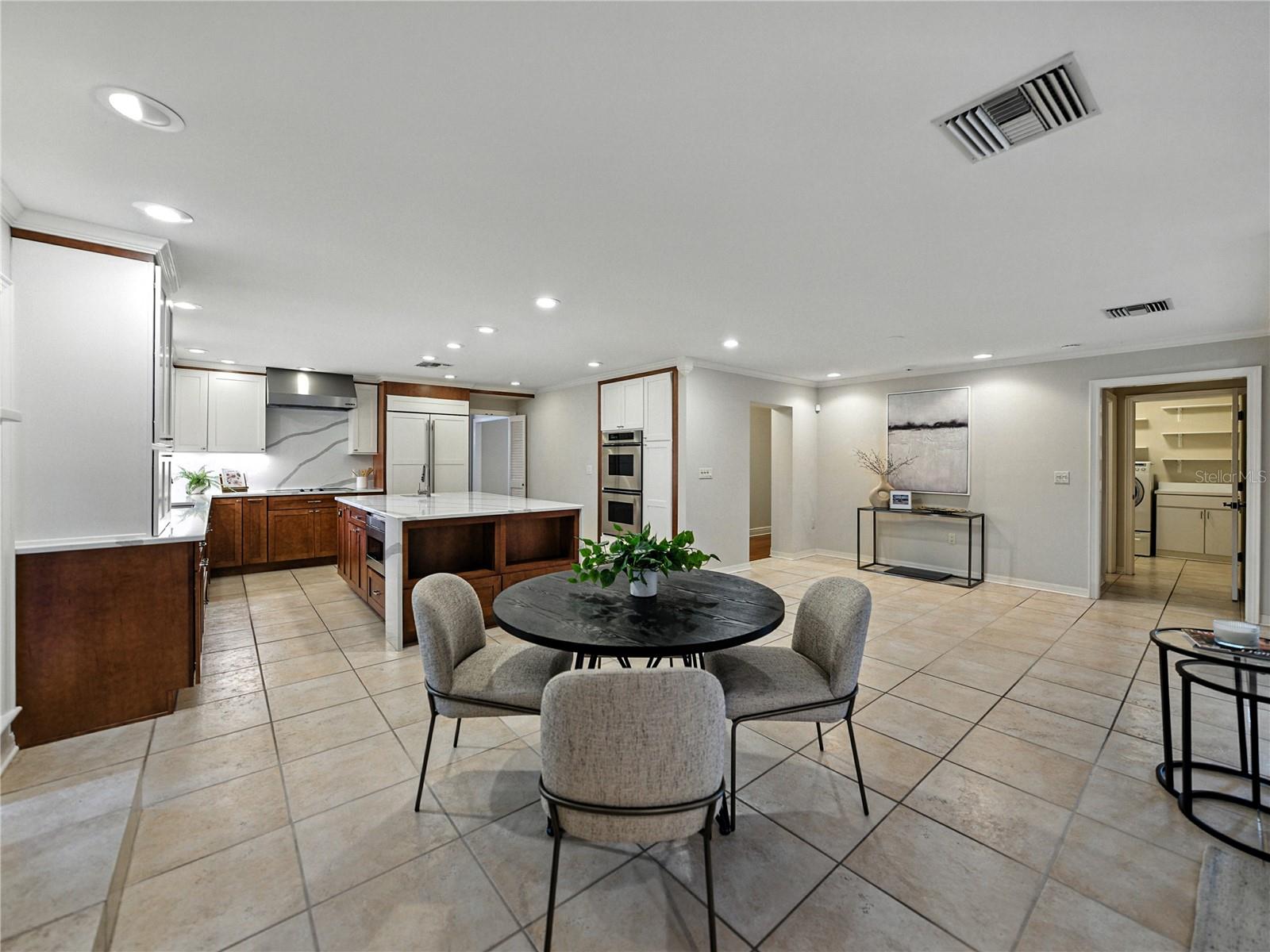 Image 25 of 95 For 1249 Lake Point Drive