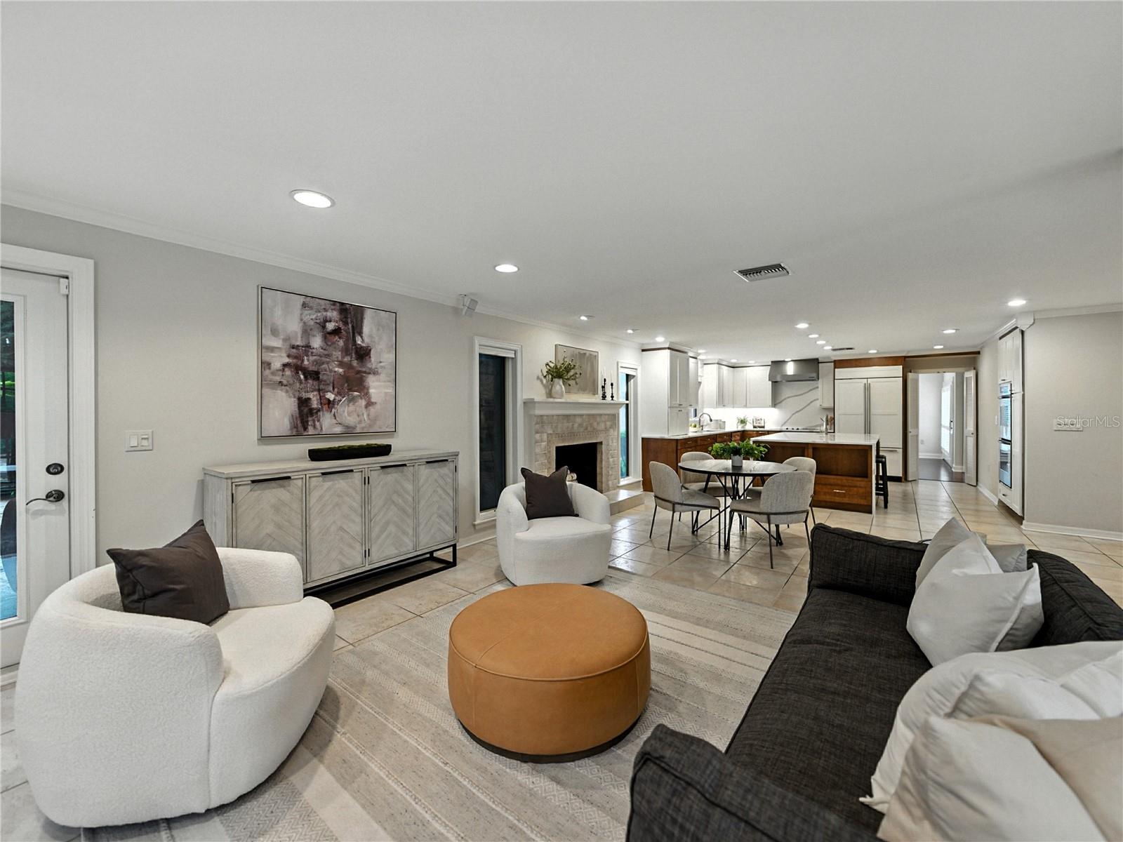 Image 27 of 95 For 1249 Lake Point Drive