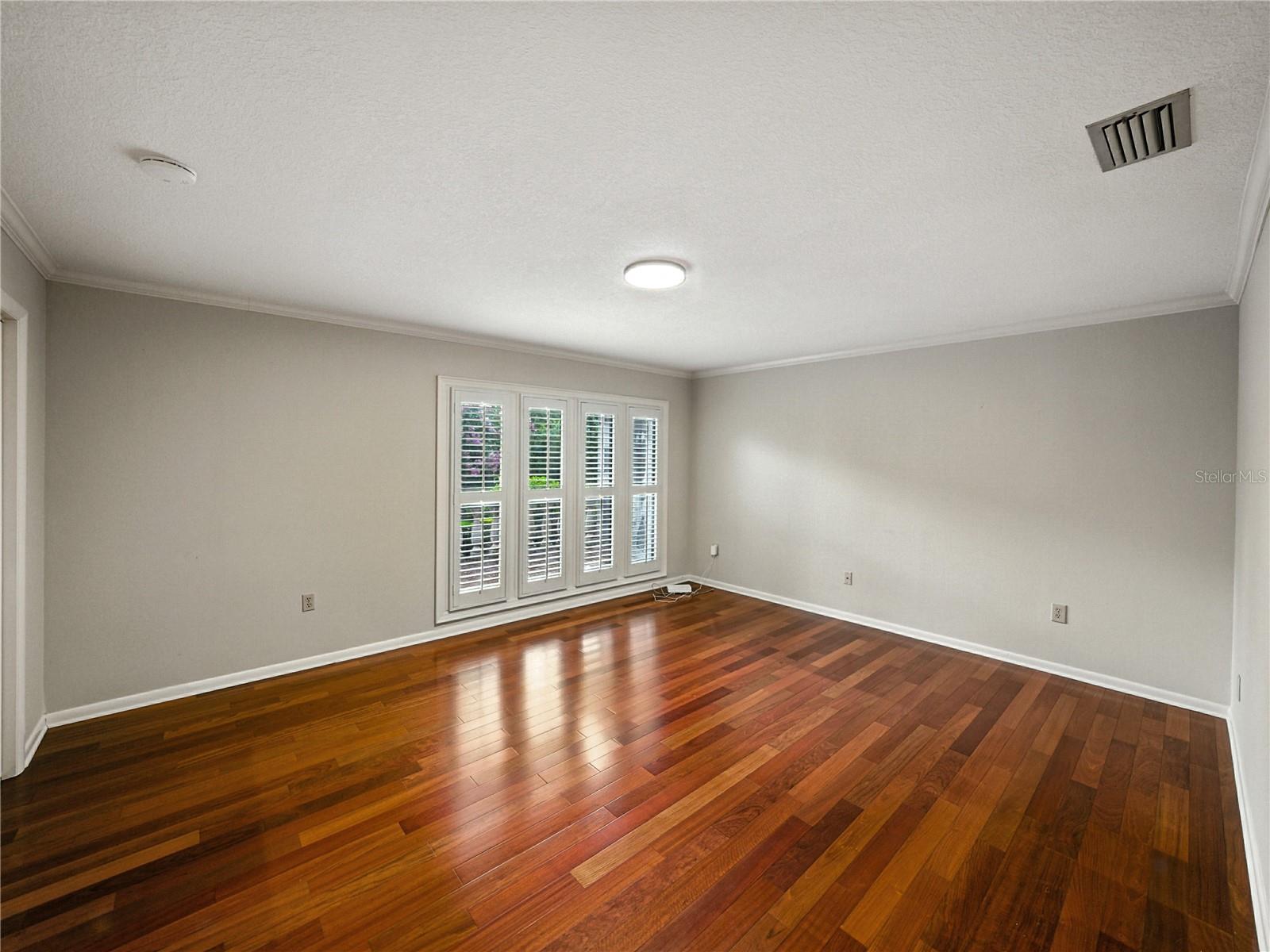 Image 33 of 95 For 1249 Lake Point Drive