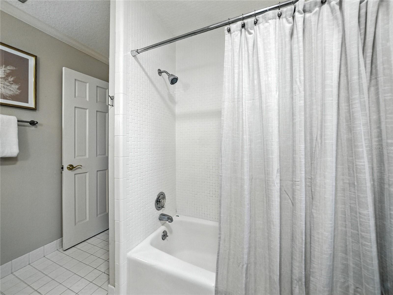 Image 42 of 95 For 1249 Lake Point Drive