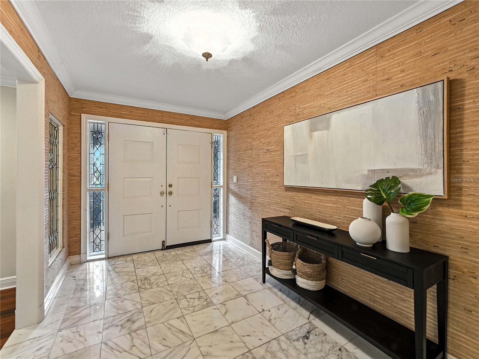 Image 5 of 95 For 1249 Lake Point Drive