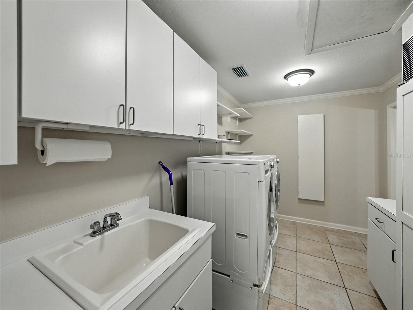 Image 55 of 95 For 1249 Lake Point Drive