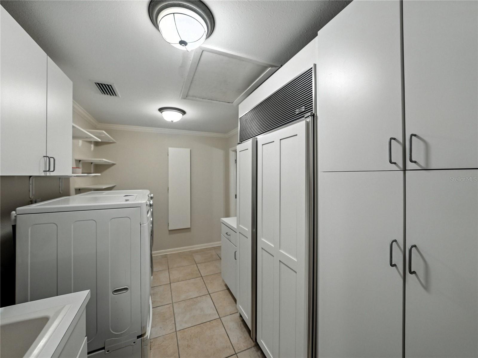 Image 56 of 95 For 1249 Lake Point Drive