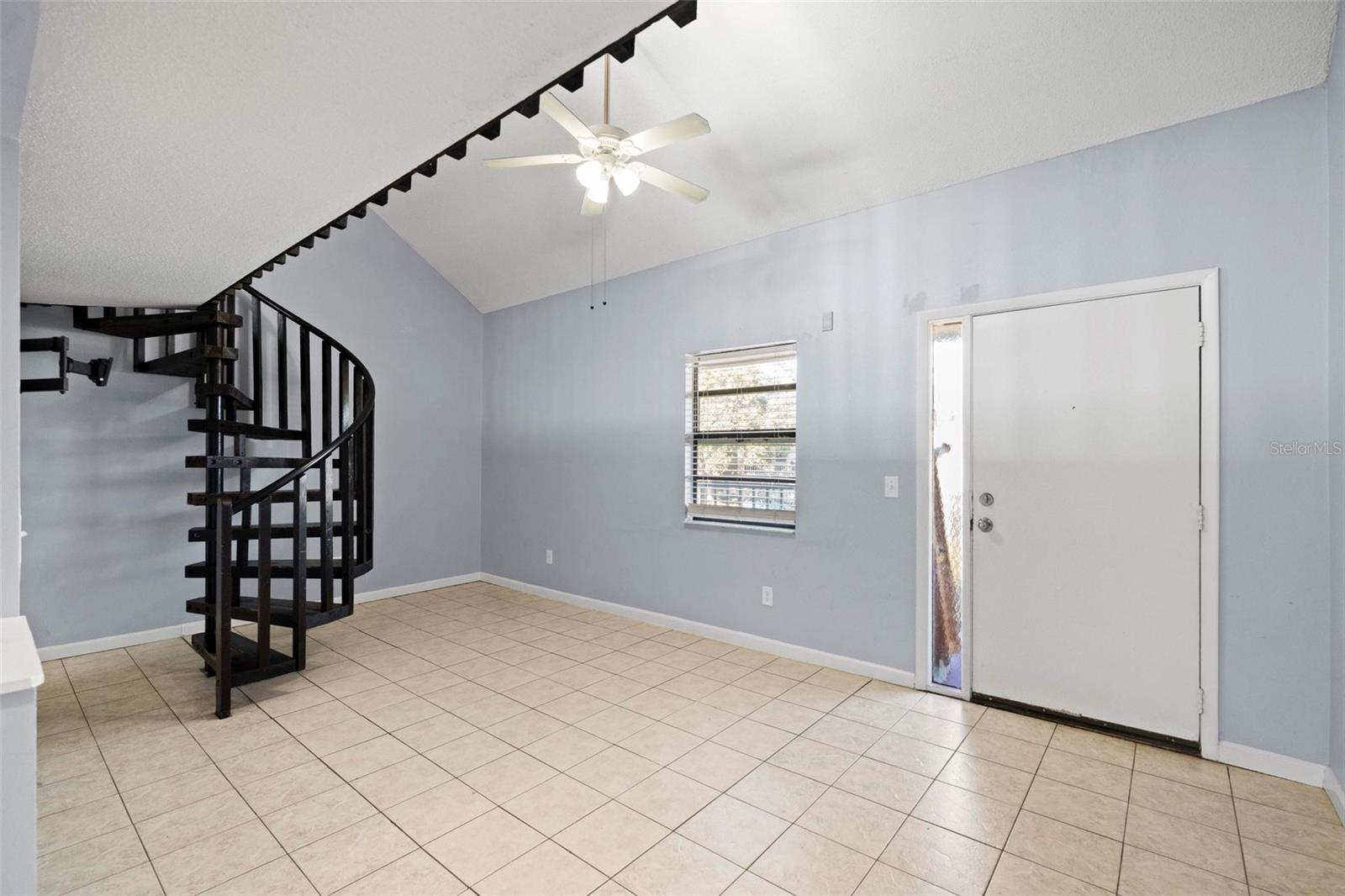 Image 7 of 12 For 2142 Bradford Street 323