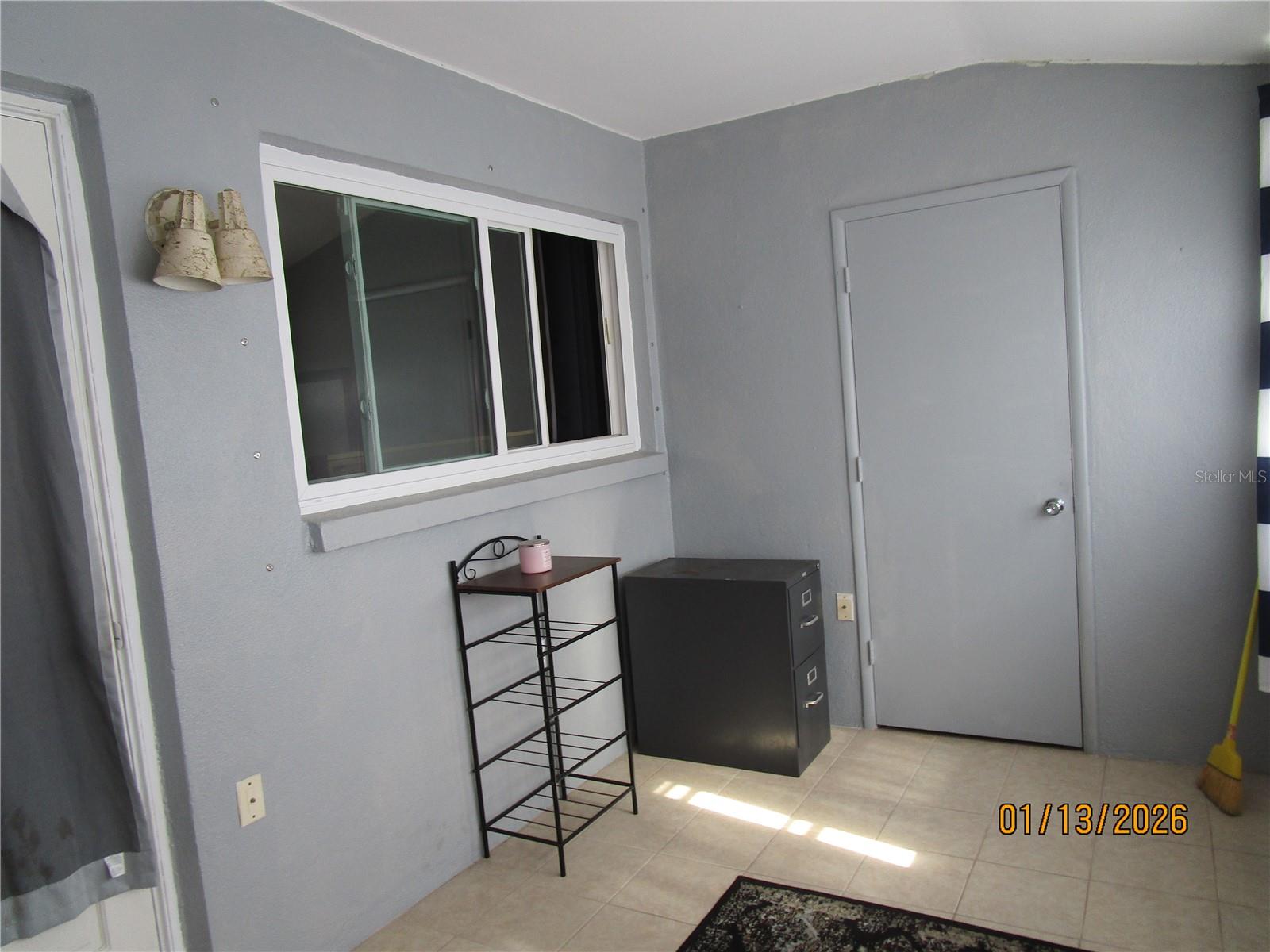 Image 19 of 39 For 1950 58th Avenue N 18