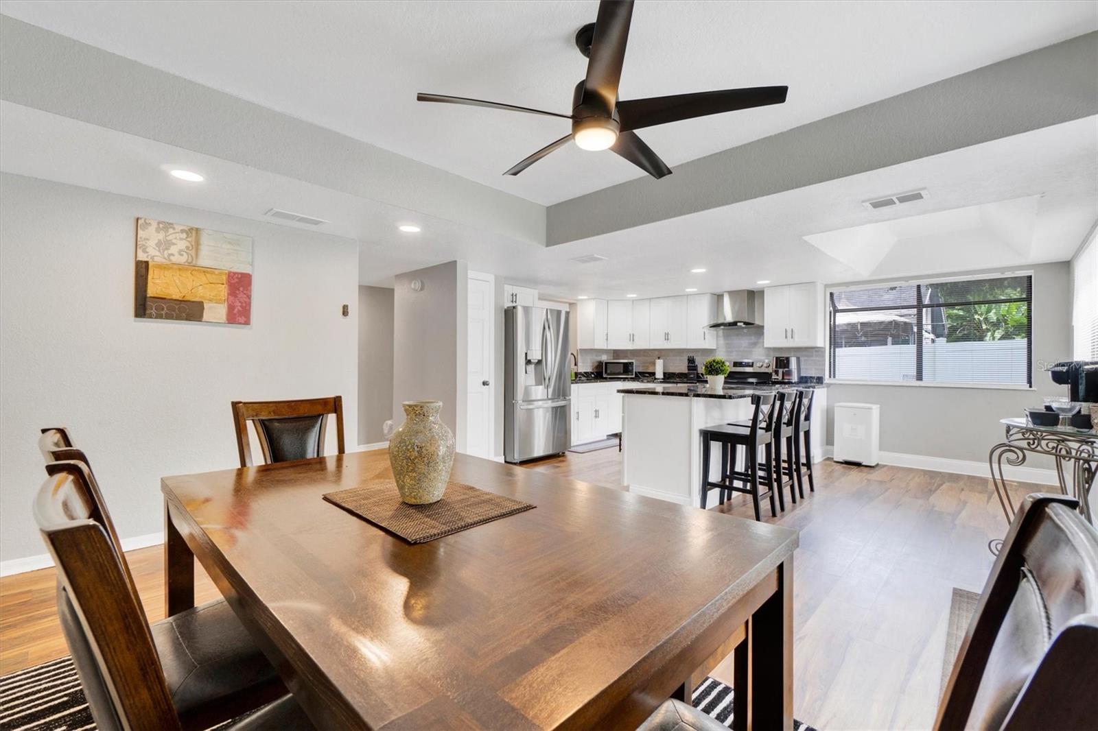 Image 14 of 48 For 331 Hunters Point Court