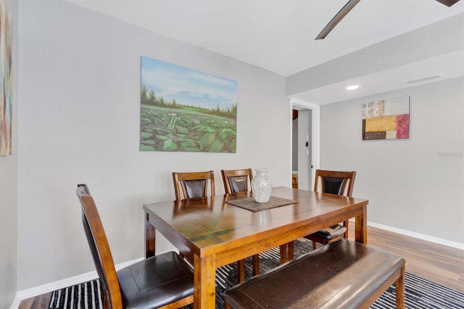 Image 15 of 48 For 331 Hunters Point Court