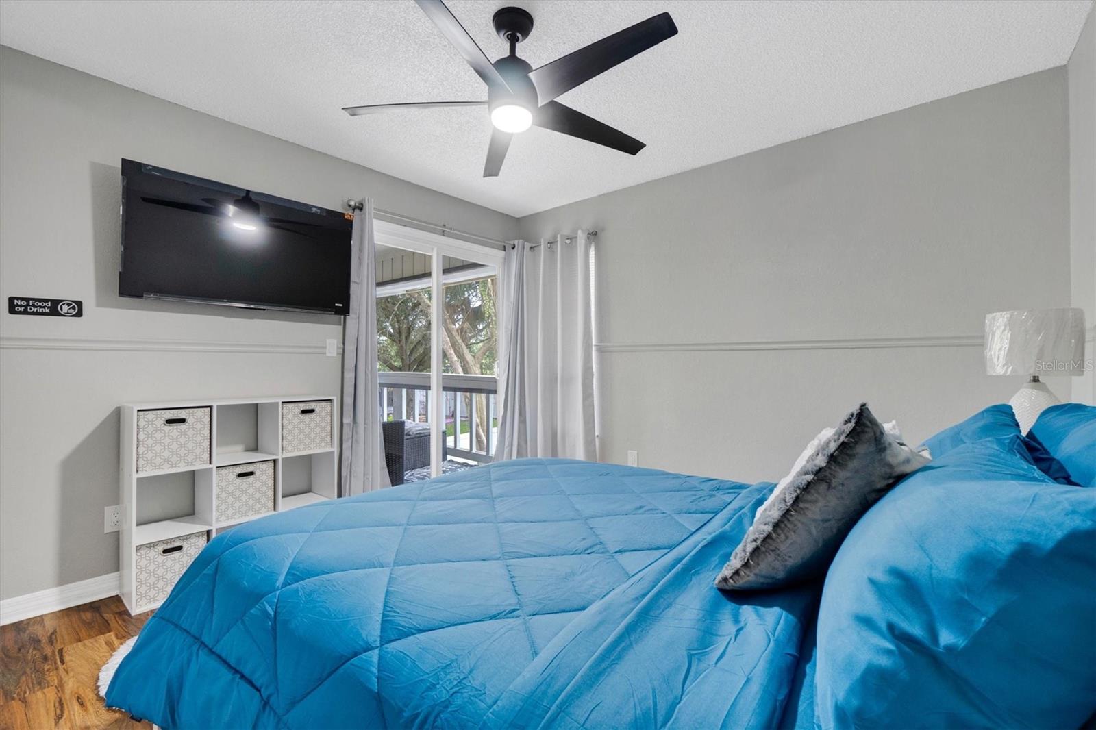 Image 33 of 48 For 331 Hunters Point Court