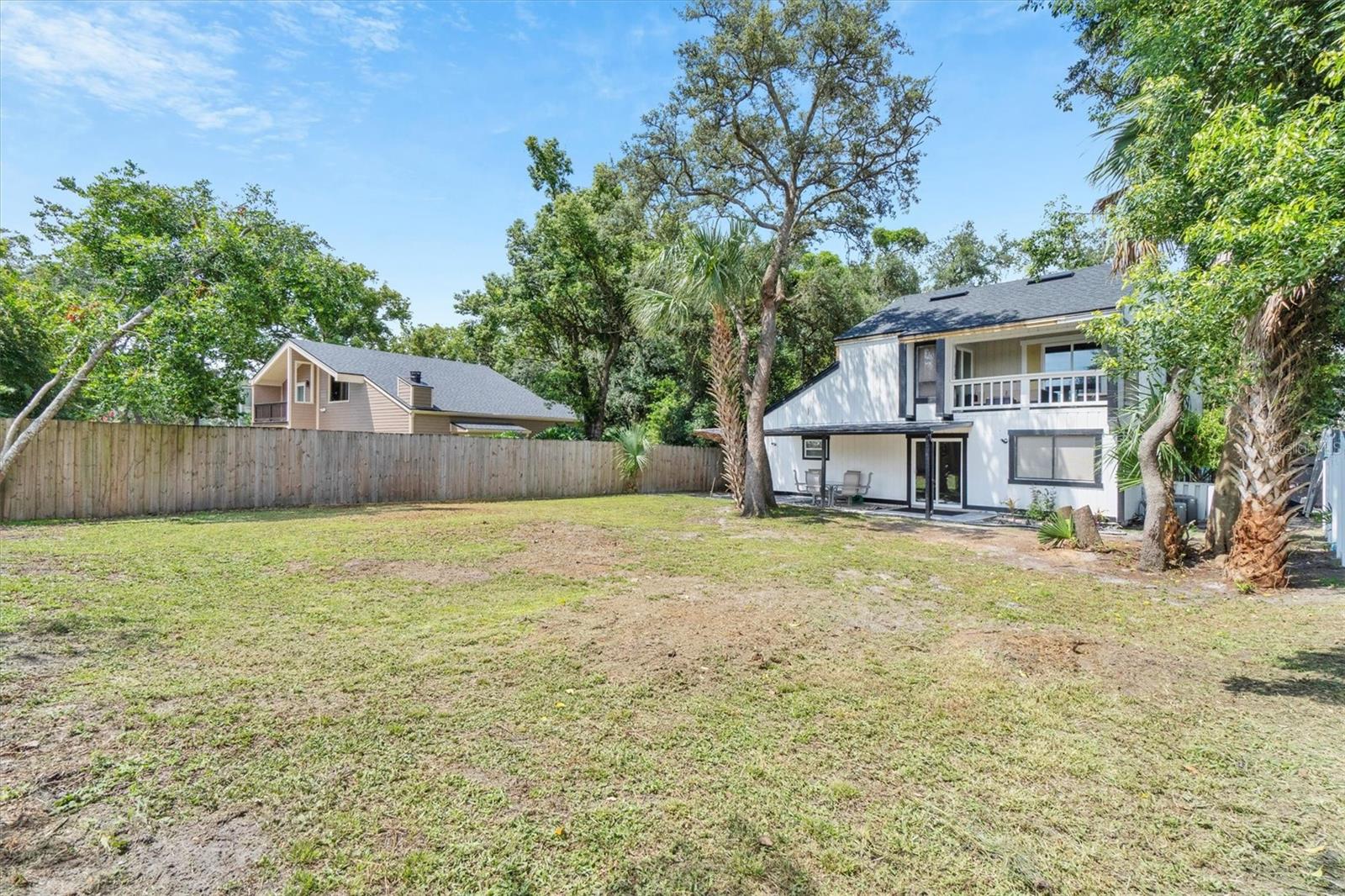 Image 42 of 48 For 331 Hunters Point Court