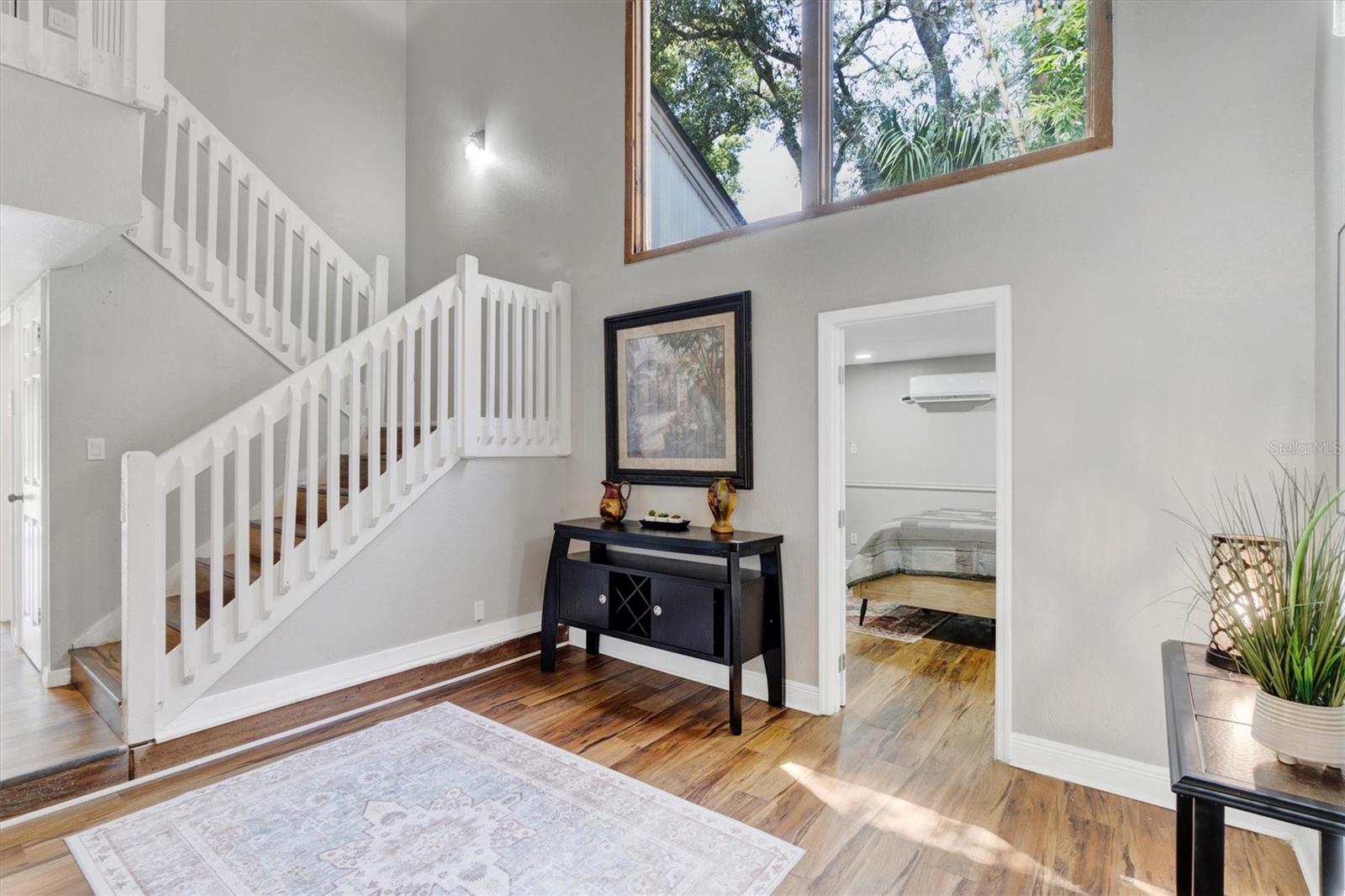 Image 7 of 48 For 331 Hunters Point Court