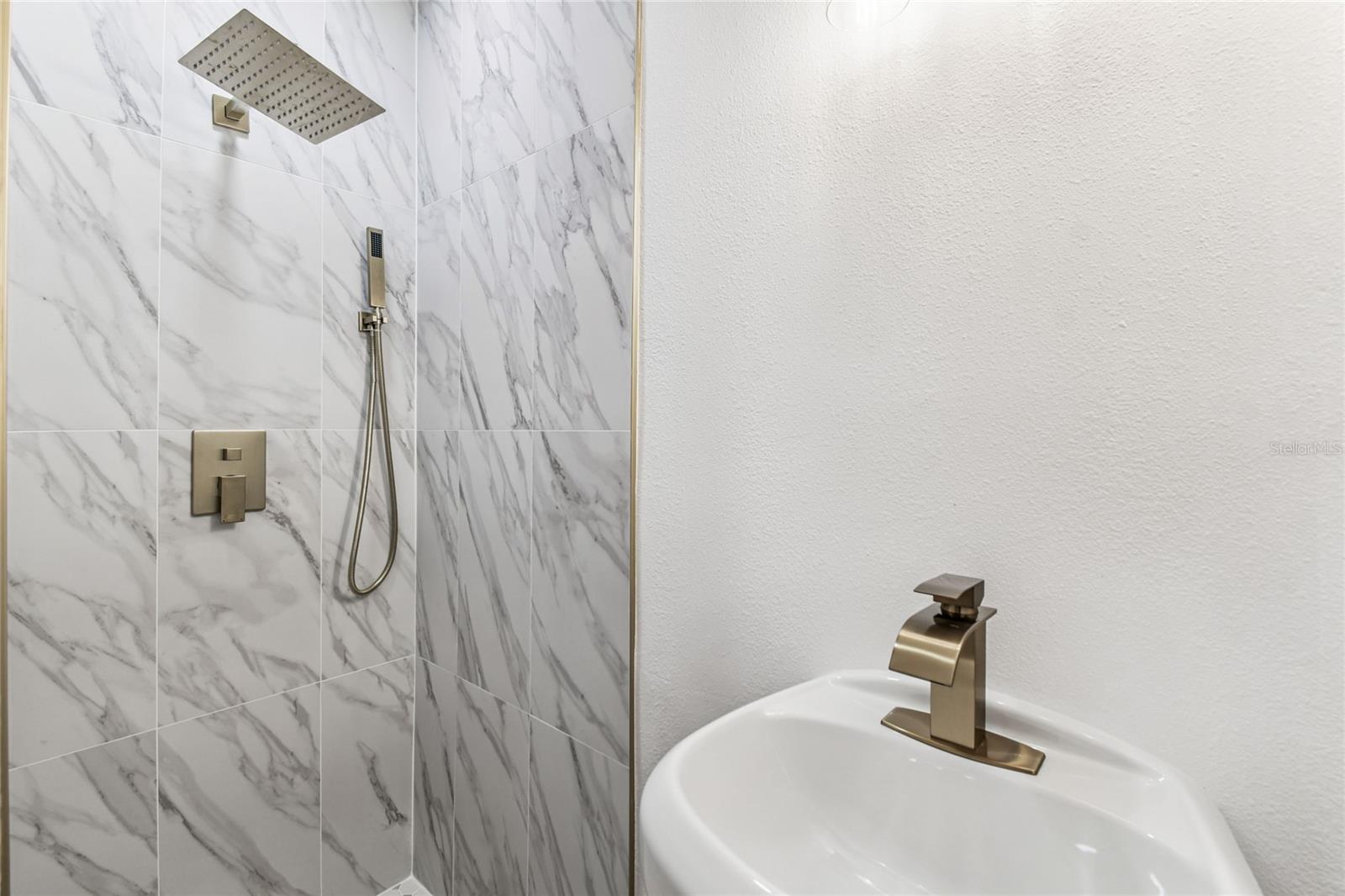 Image 15 of 23 For 16107 Sea Pines Drive