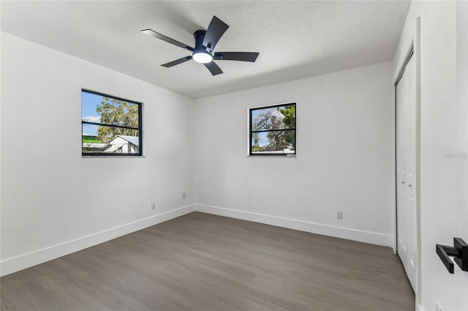 Image 16 of 23 For 16107 Sea Pines Drive