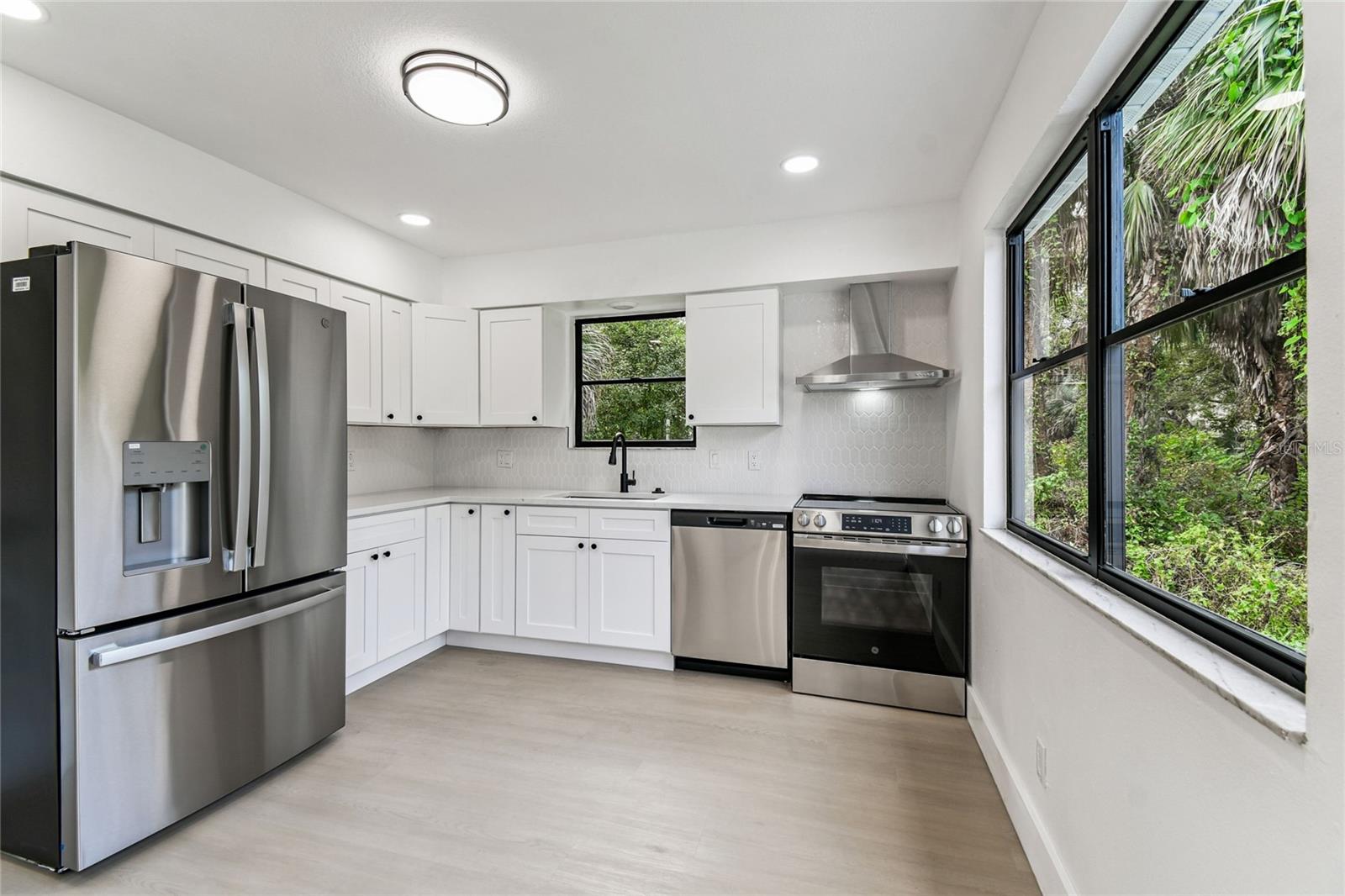 Image 5 of 23 For 16107 Sea Pines Drive