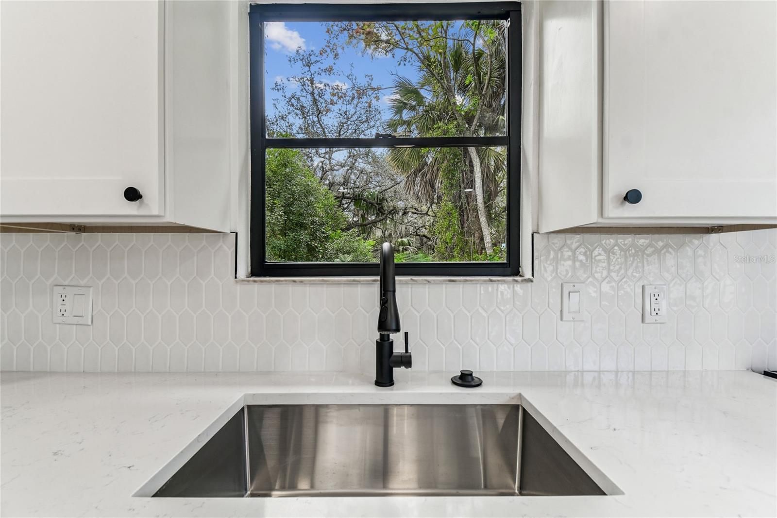 Image 6 of 23 For 16107 Sea Pines Drive