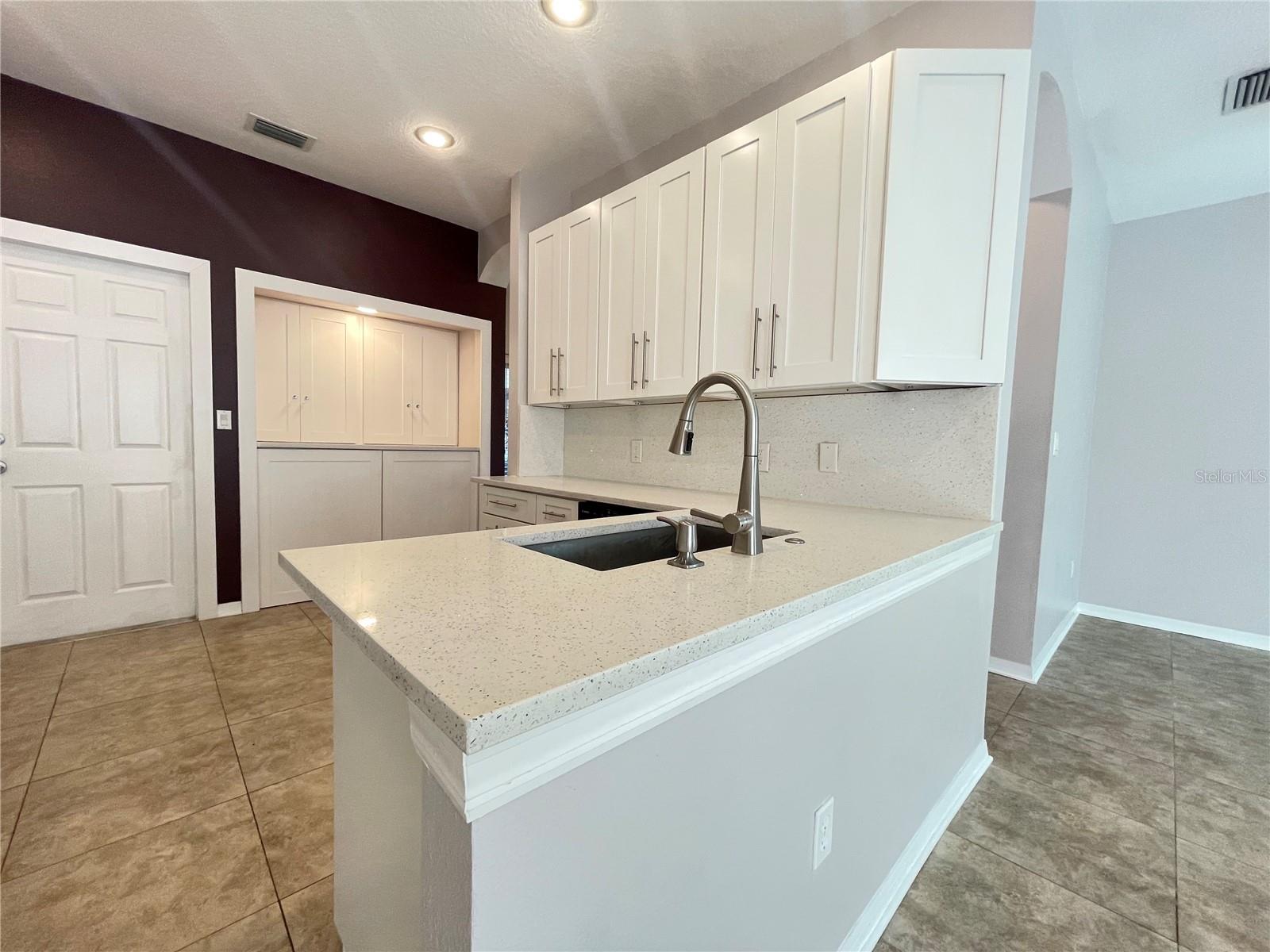 Image 11 of 37 For 11030 Blaine Top Place