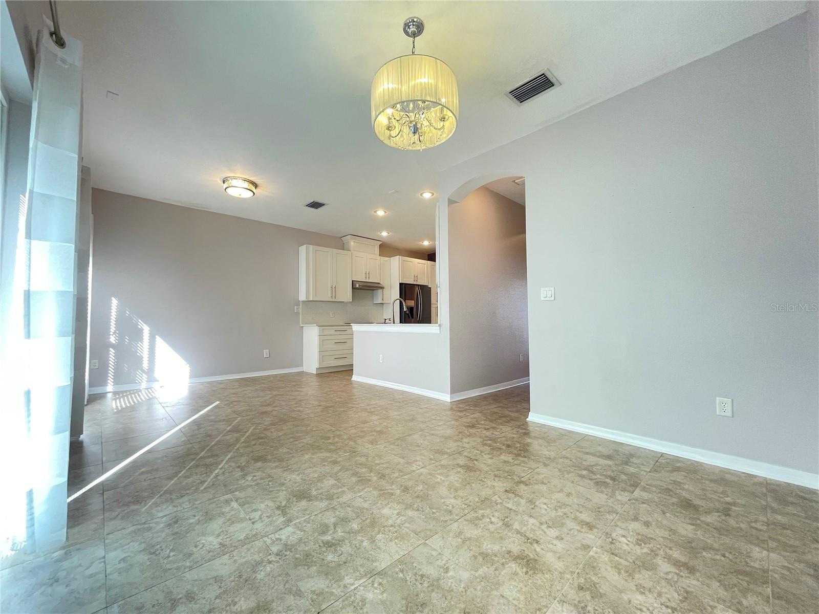 Image 7 of 37 For 11030 Blaine Top Place