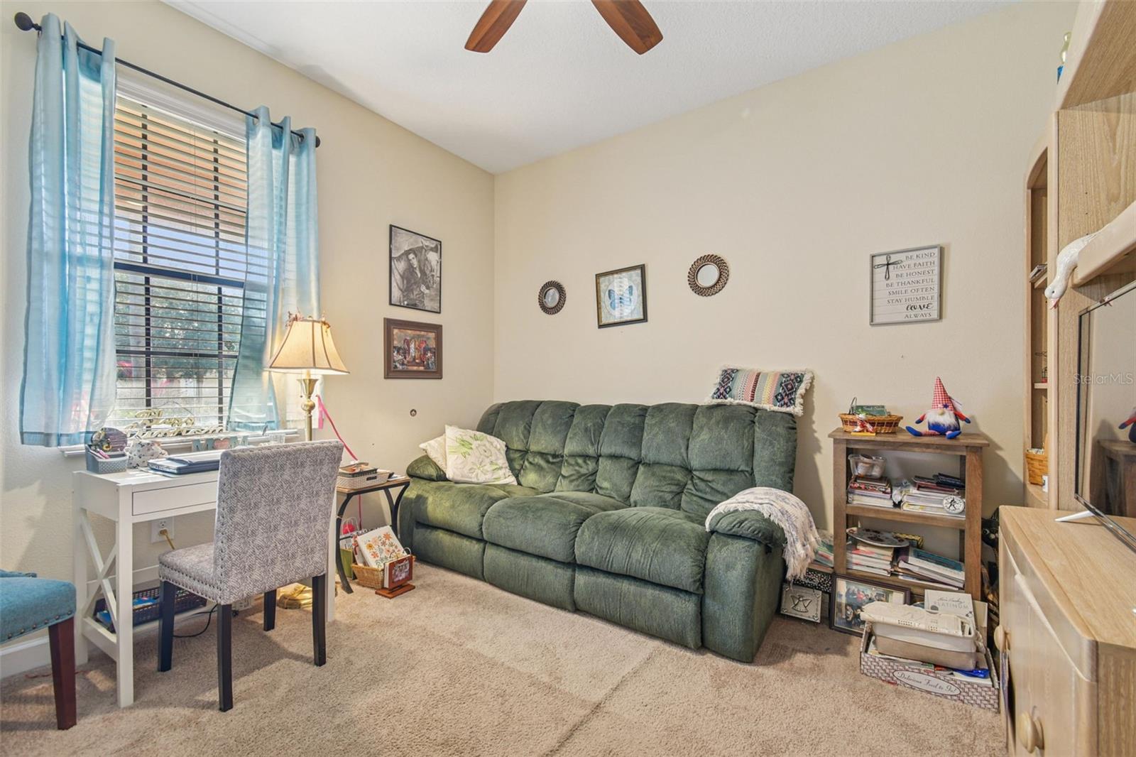 Image 17 of 53 For 13122 Green Violet Drive