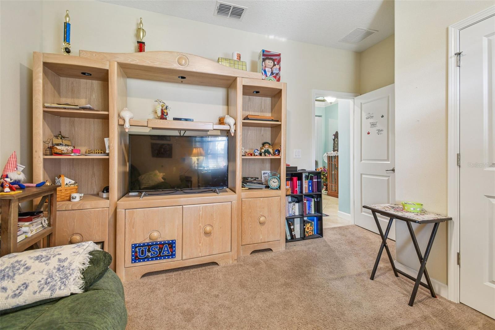 Image 18 of 53 For 13122 Green Violet Drive