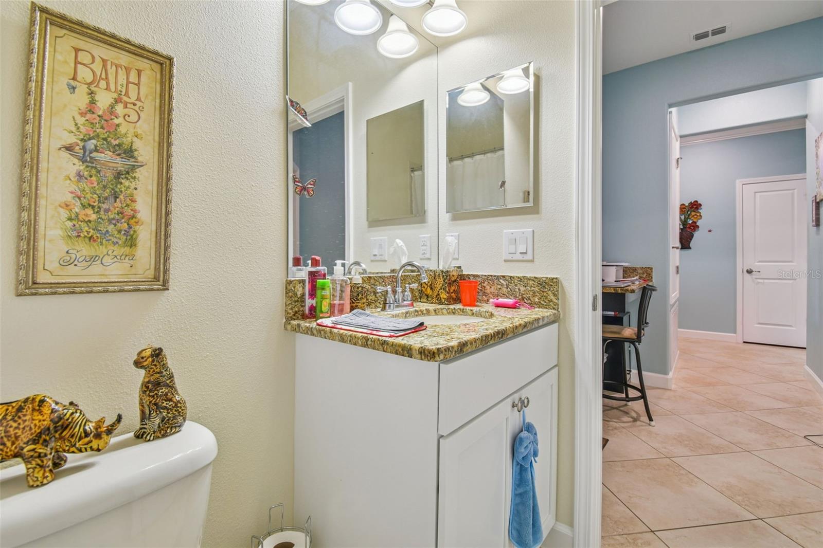 Image 31 of 53 For 13122 Green Violet Drive