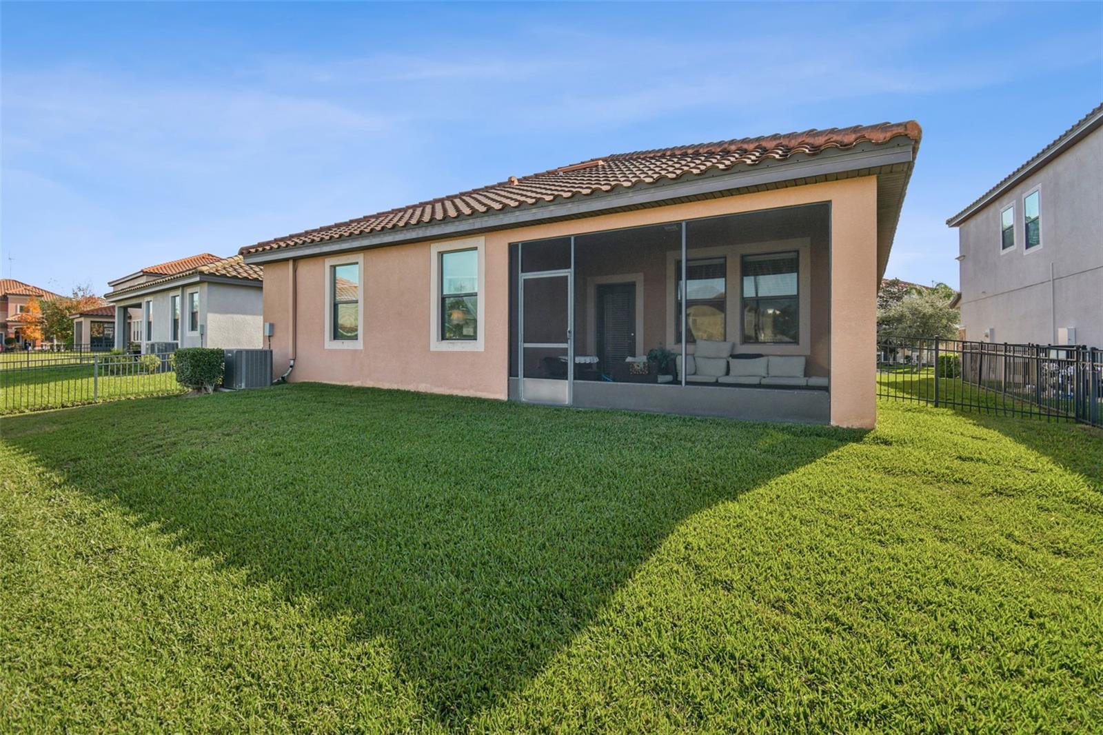 Image 43 of 53 For 13122 Green Violet Drive