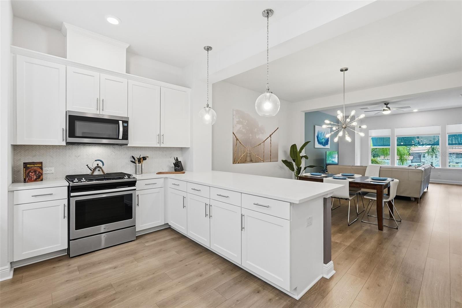 Image 14 of 45 For 262 8th Street N