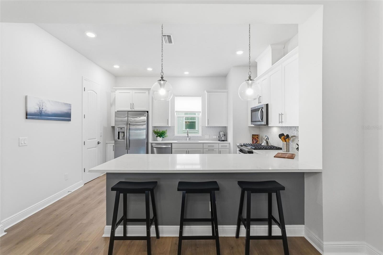 Image 17 of 45 For 262 8th Street N