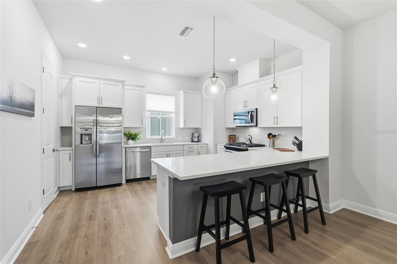 Image 9 of 45 For 262 8th Street N