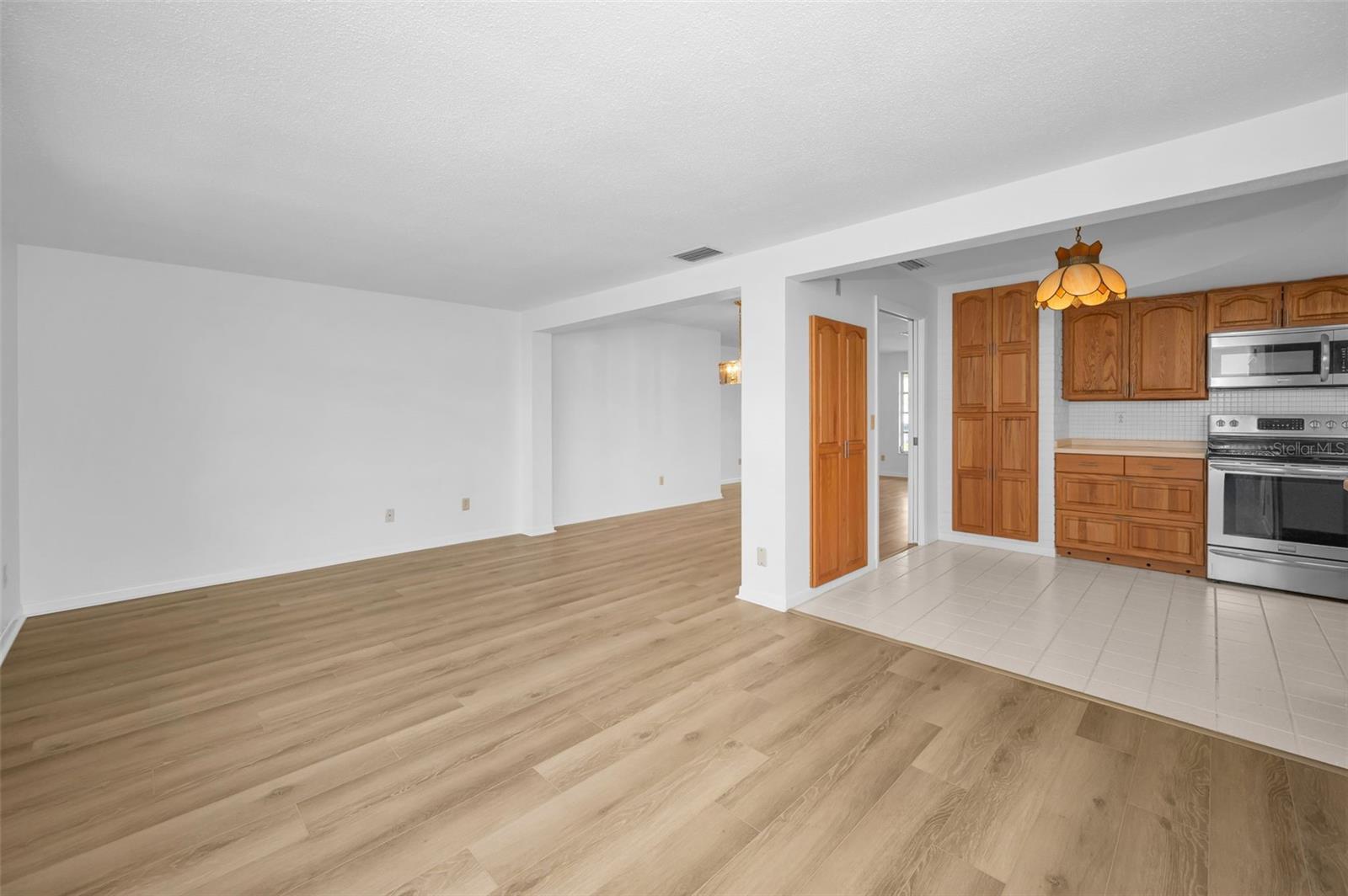 Image 14 of 27 For 12045 68th Terrace