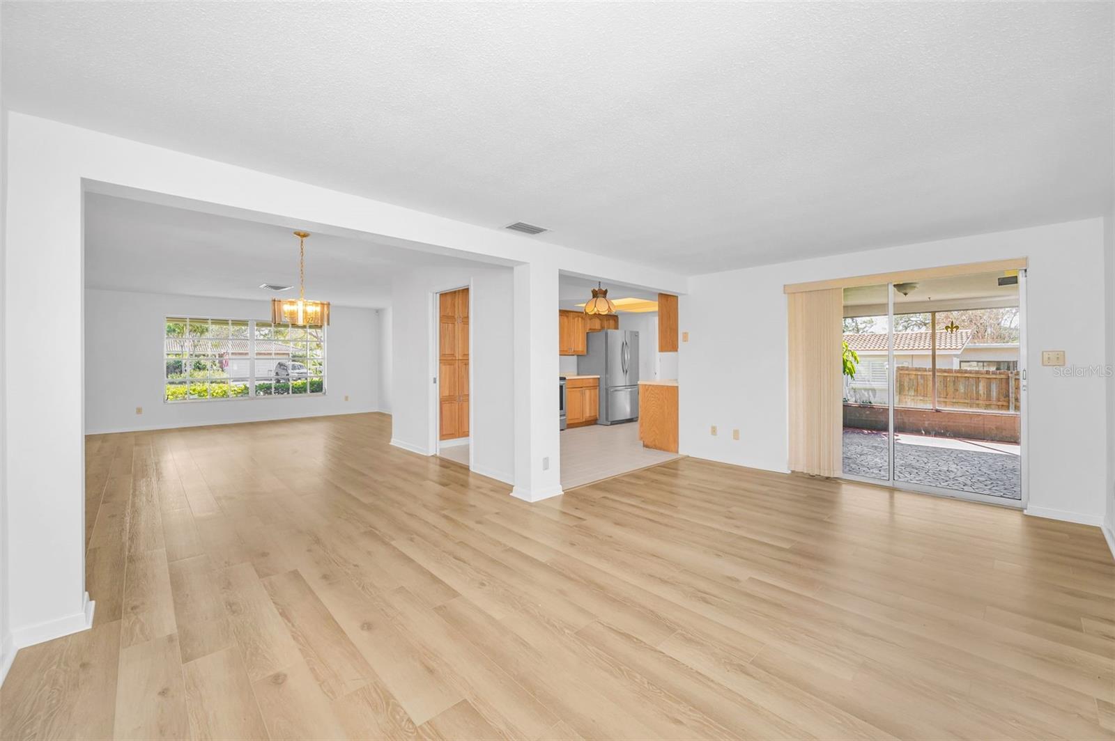 Image 15 of 27 For 12045 68th Terrace