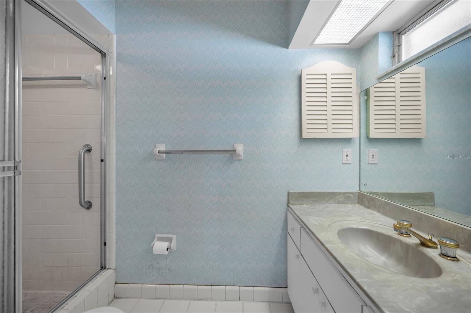 Image 17 of 27 For 12045 68th Terrace