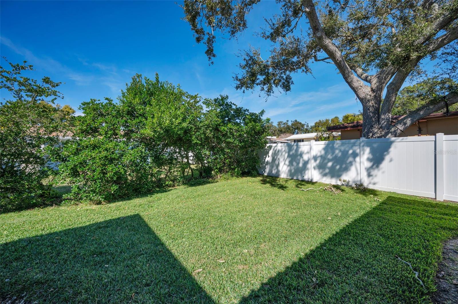 Image 26 of 27 For 12045 68th Terrace