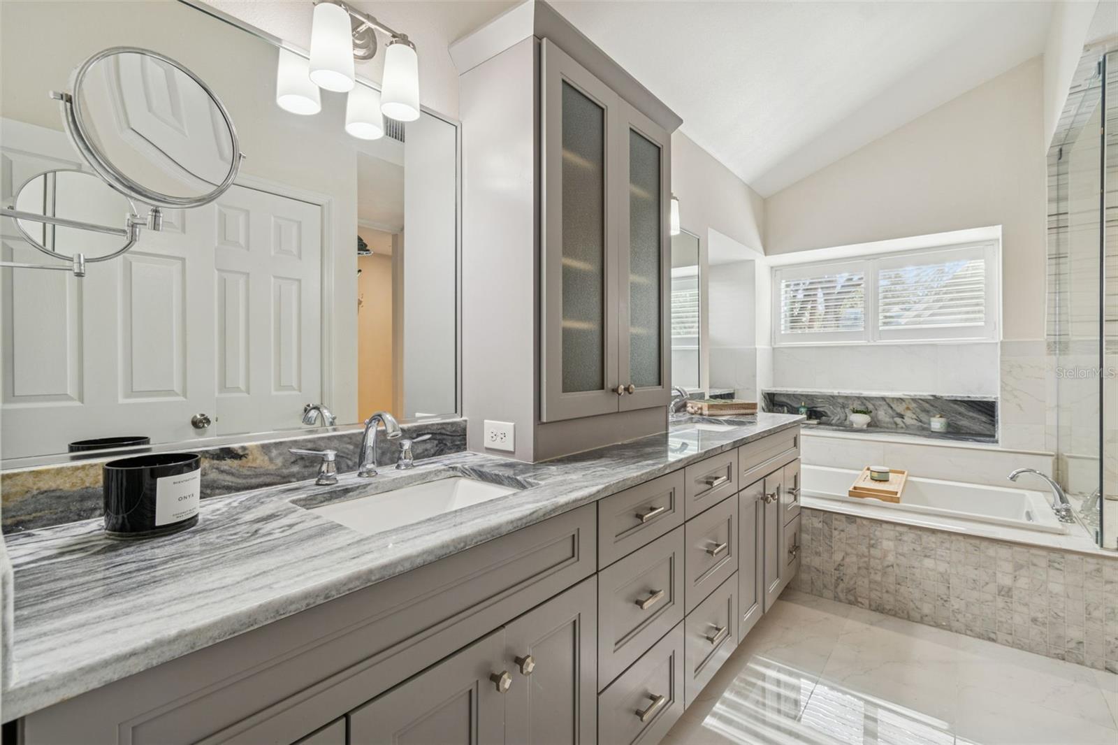 Image 19 of 62 For 15905 Wainwright Court