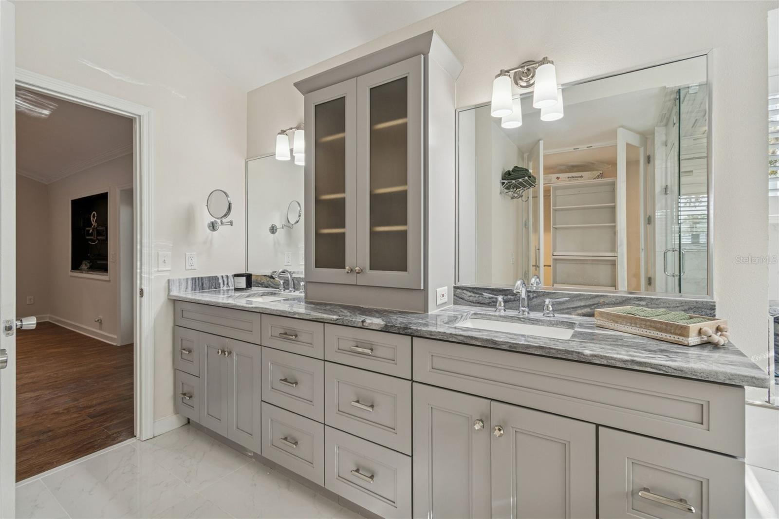 Image 20 of 62 For 15905 Wainwright Court