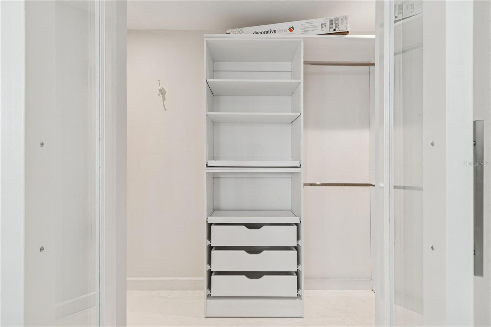 Image 21 of 62 For 15905 Wainwright Court