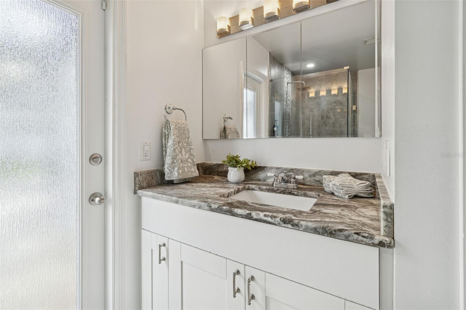 Image 29 of 62 For 15905 Wainwright Court