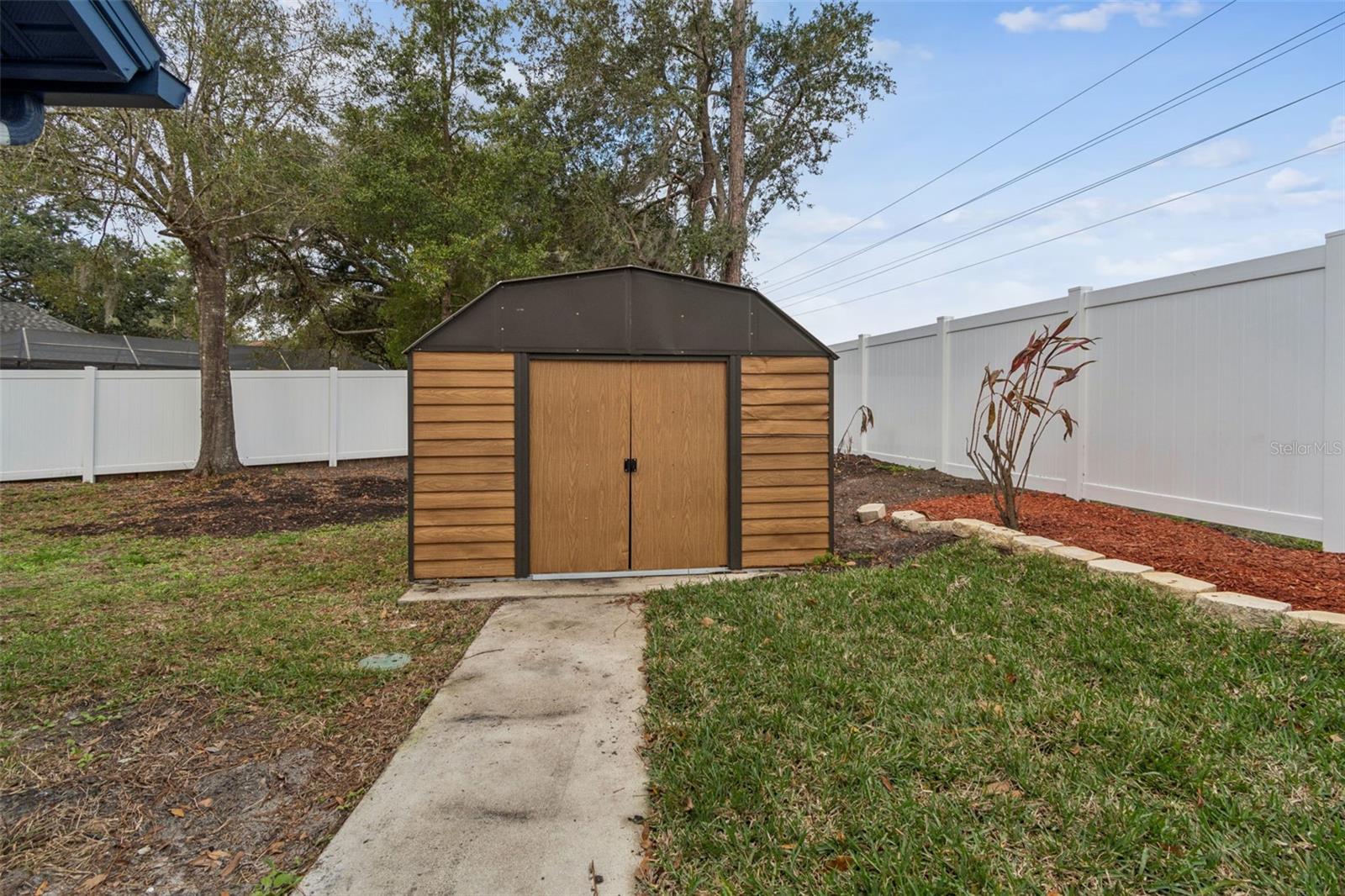 Image 43 of 62 For 15905 Wainwright Court