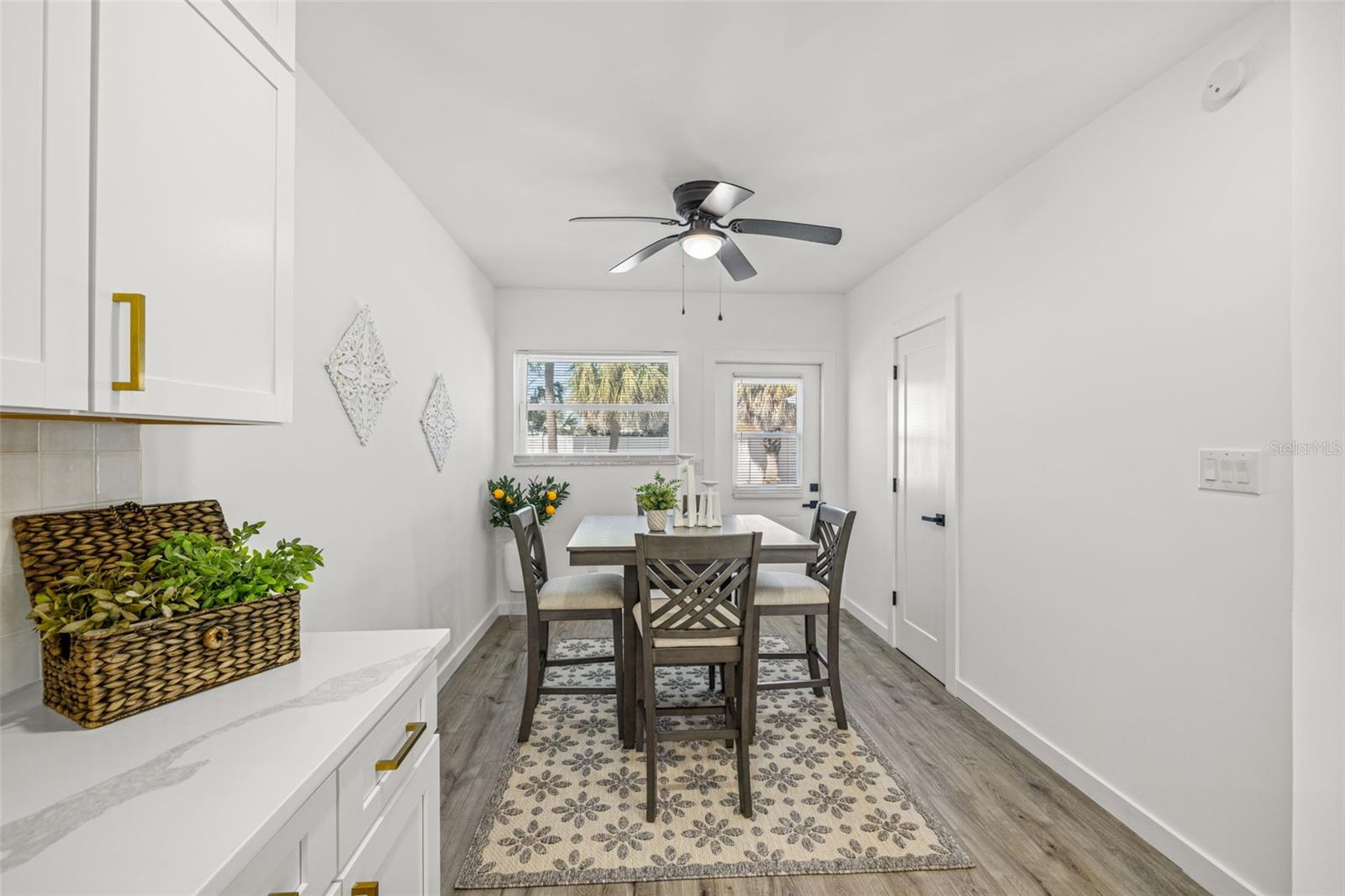 Image 17 of 39 For 429 88th Avenue