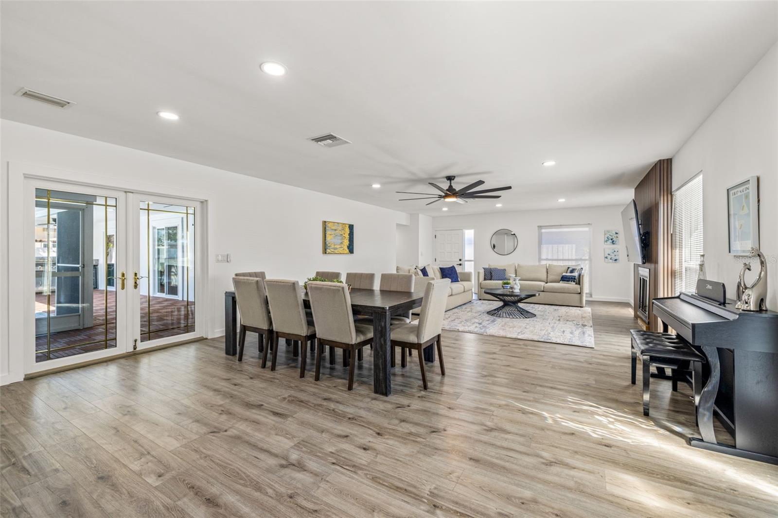 Image 19 of 39 For 429 88th Avenue