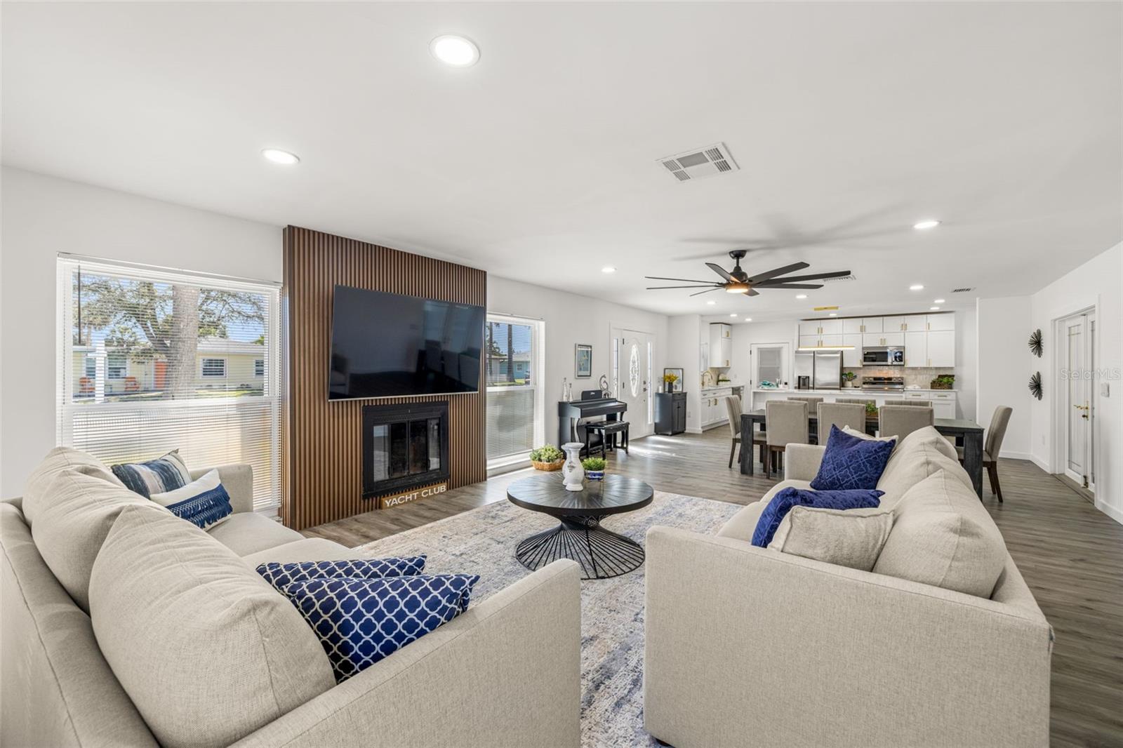 Image 4 of 39 For 429 88th Avenue