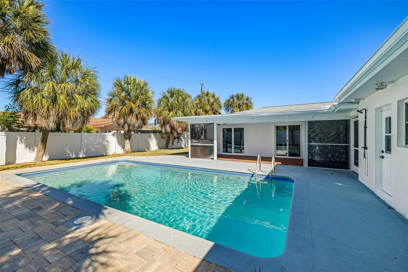 Image 6 of 39 For 429 88th Avenue