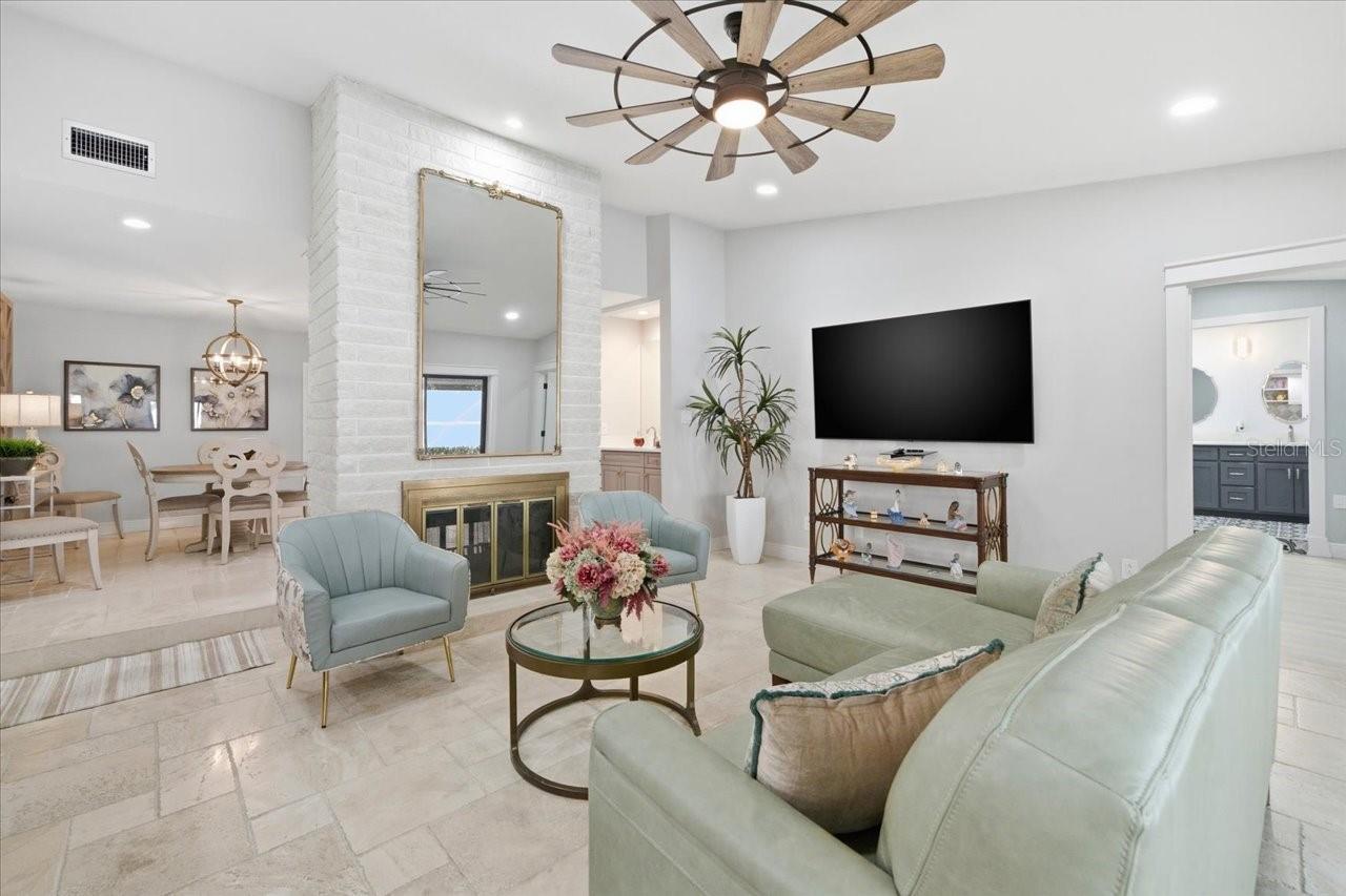 Image 12 of 50 For 13608 Avista Drive