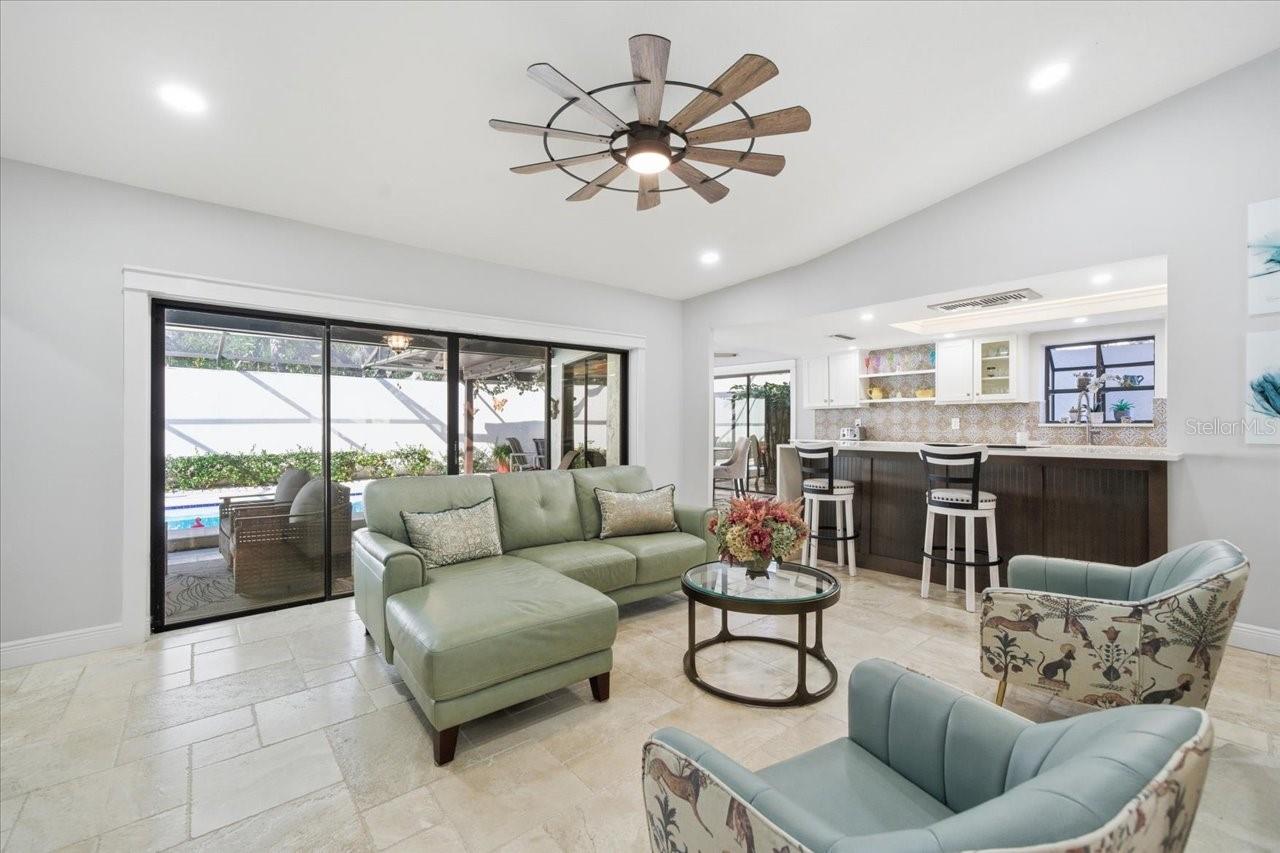 Image 14 of 50 For 13608 Avista Drive